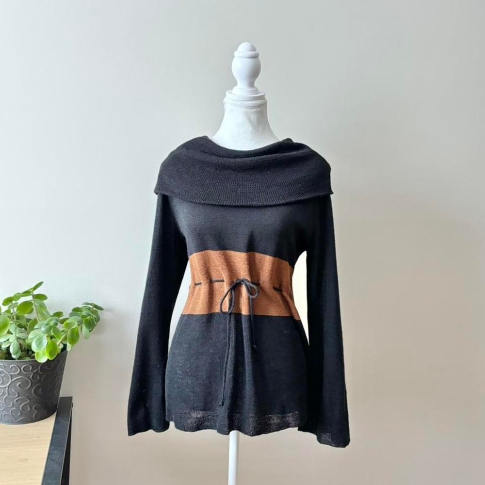 VINTAGE BLACK TOP